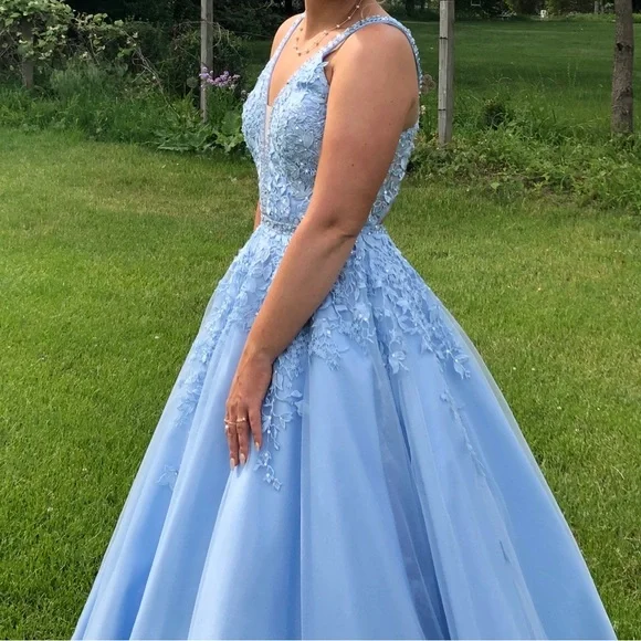 Light blue Prom dress - Main Image